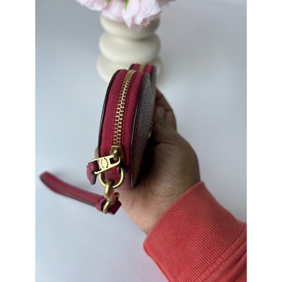 Coach Heart Print With Signature Coin Case Wristlet - Picture 3 of 5